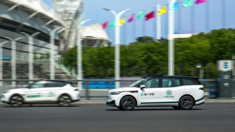 apollo go